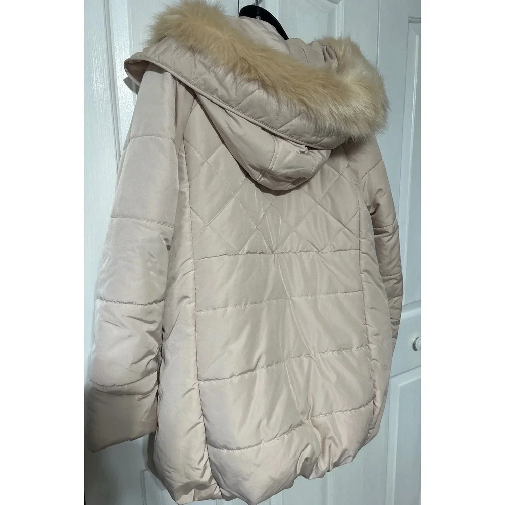 Forever 21 Women's Quilted Puffer Coat Faux Fur Hood Zip Front Beige Size Medium